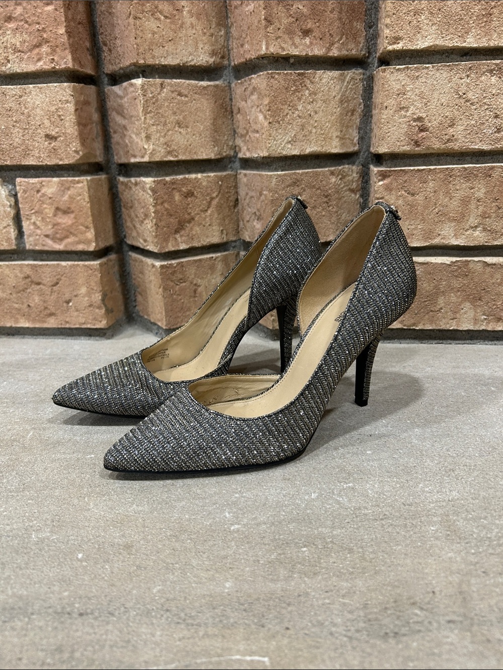 Michael Kors Sparkle Pointed-Toe Stiletto Pumps in Silver Women’s size 7